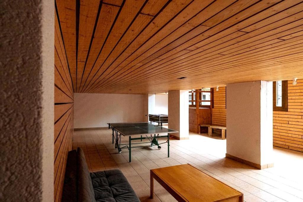 Small But Wow! Studio With Pool @ The Central Lake Crans-Montana Kültér fotó